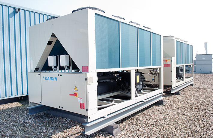 Centrale koelinstallatie voor professionele gebouwtechniek